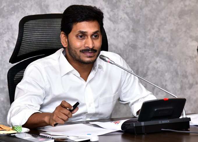 సోషల్ మీడియాలో పోస్టుల్ని పెట్టినా జైలే