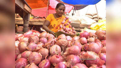 हैदराबाद में सब्‍जी बेचने वाली महिला के ठेले से 15-20 किलो प्याज चोरी