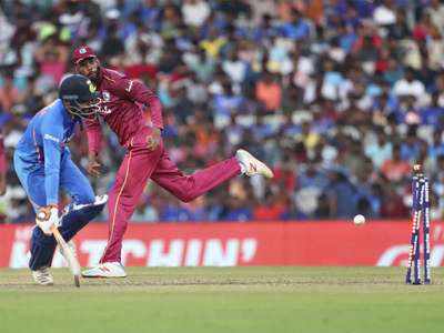 India vs West Indies: जडेजा को देर से दिया रन-आउट, नाराज हुए कोहली