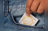 Condom से जुड़ी 6 कॉमन प्रॉब्लम्स और उन्हें कैसे करें दूर, जानें