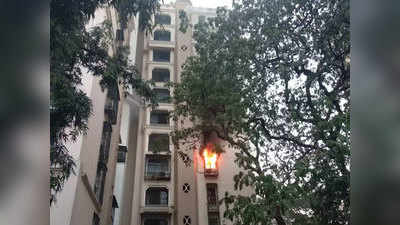 मुम्बईः घाटकोपर में 10 मंजिली बिल्डिंग में लगी आग, बचान अभियान जारी