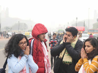 दिल्ली की सर्दी ने तोड़ा पिछले 22 सालों का रेकॉर्ड, 12 डिग्री पहुंचा तापमान