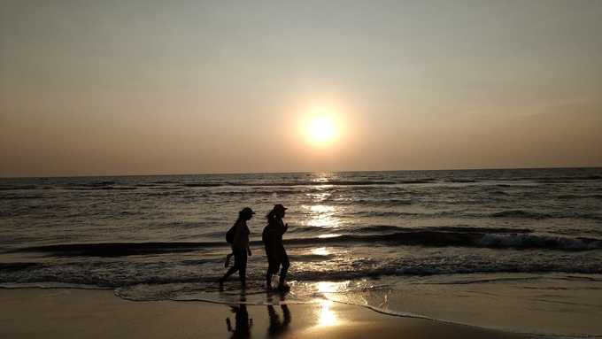 ಮೋಡಿ ಮಾಡುವ ಸೂರ್ಯಾಸ್ತ