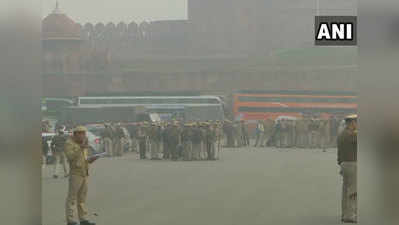 CAA पर प्रदर्शन: ओखला-कालिंदी कुंज मार्ग बंद, कई मेट्रो स्टेशनों के गेट खोले गए