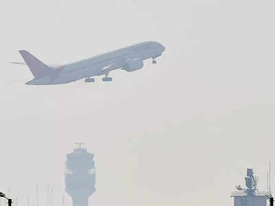 आईजीआई एयरपोर्ट पर कोहरे की मार, लेट हुईं 400 फ्लाइट्स