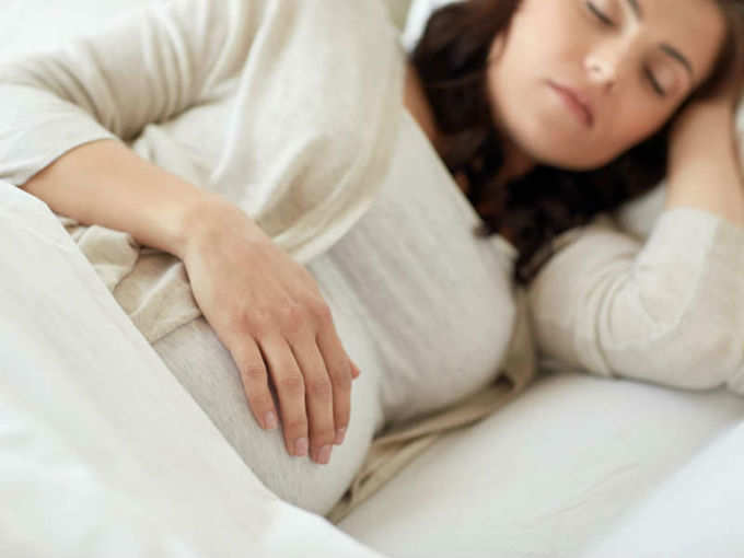 Pregnant women sleep