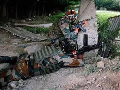 LoC: भारतीय सैन्याच्या हल्ल्यात ४ पाक सैनिक ठार