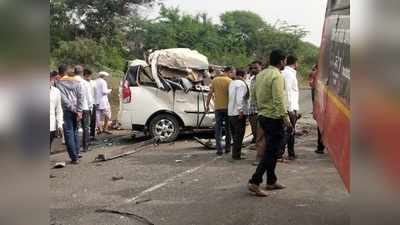 नगर-सोलापूर मार्गावरील अपघातात तीन ठार