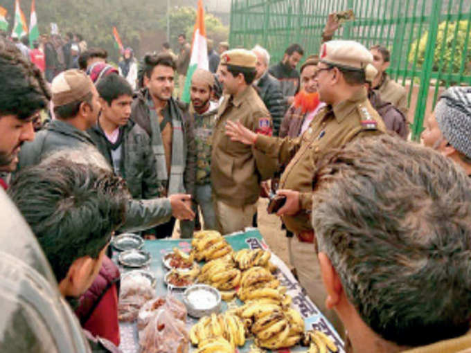 ​सीएए-एनआरसी के खिलाफ प्रदर्शन