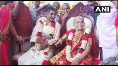 Old Age Home Couple Marriage : ದಾಂಪತ್ಯಕ್ಕೆ ಕಾಲಿಟ್ಟ ವೃದ್ಧಾಶ್ರಮದಲ್ಲಿದ್ದ ಜೋಡಿ...