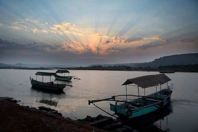 ​ಮಹಾರಾಷ್ಟ್ರದ ತರ್ಕರ್ಲಿ ಅಥವಾ ತರಕರಿ