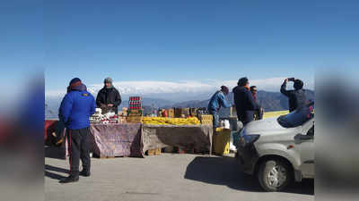 पहाड़ों में चटख धूप, उत्तराखंड के हिल स्टेशनों की ओर हुआ पर्यटकों का रुख