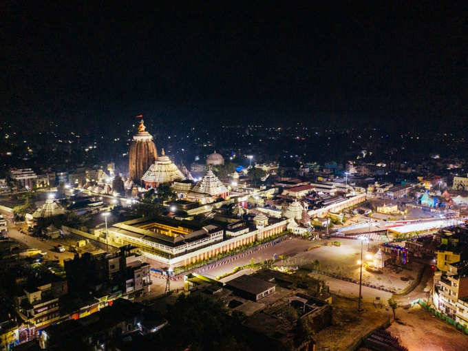 नए साल के लिए सजाया गया जगन्नाथ मंदिर