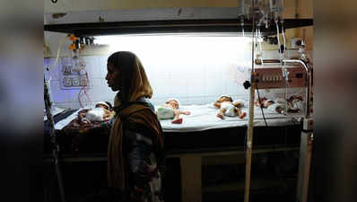 कोटा अस्पताल में अब तक 100 बच्चों की मौत, बीजेपी बोली- अब तक क्यों नहीं आए सोनिया और राहुल