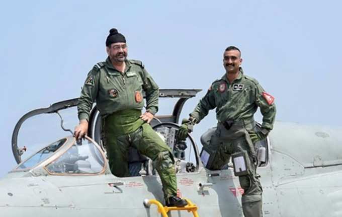 Pathankot: Air Chief Marshal BS Dhanoa and Wing Commander Abhinandan Varthaman, ...