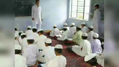 हाईटेक मदरसों के शिक्षक परेशान, वेतन ₹11 हजार, मिल रहे ₹2 हजार