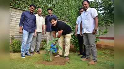 Green India Challengeని స్వీకరించిన చాముండేశ్వరనాథ్