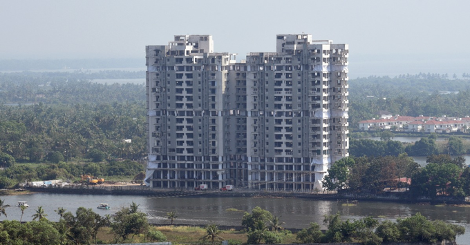 ​രണ്ടാംദിനം ആദ്യം പൊളിക്കുക ഏറ്റവും വലിയ കെട്ടിടം