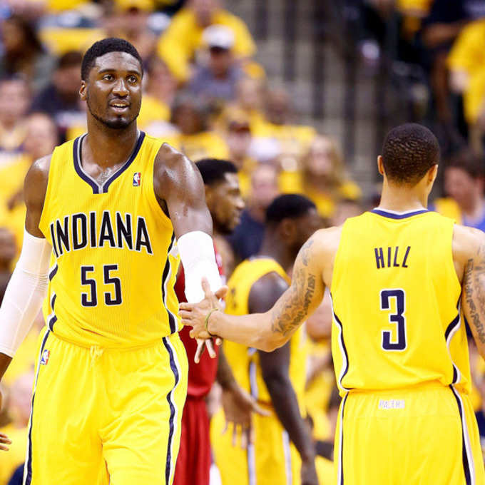 Indiana Pacers rout Miami Heat in series opener