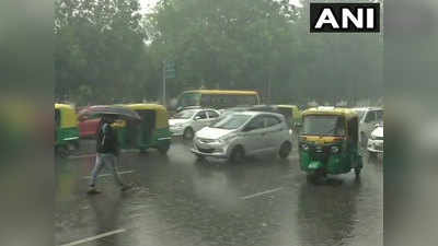 दिल्ली-एनसीआर में बारिश, कहीं-कहीं पड़े ओले