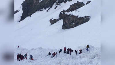 करगिल में हिमस्खलन के बाद बर्फ में दबी आर्मी पोस्ट, 1 जवान शहीद, 3 घायल