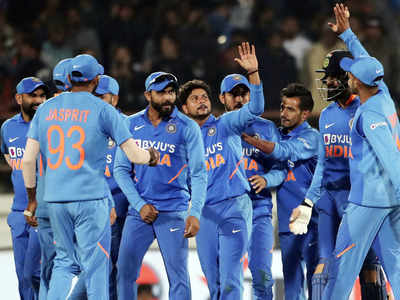 IND vs AUS 2nd ODI Highlights: भारत ने ऑस्ट्रेलिया को राजकोट में दी मात, सीरीज 1-1 से बराबर