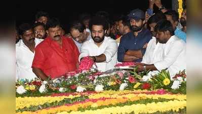 NTRకు నందమూరి వారసుల నివాళి 