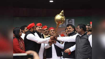 समाजवादी पार्टी में शामिल हुए सीएम योगी के करीबी और हिंदू युवा वाहिनी भारत के अध्यक्ष सुनील सिंह