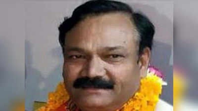 बीजेपी सांसद राजकुमार चाहर को 10 दिन में गिरफ्तार कर पेश किया जाए: कोर्ट