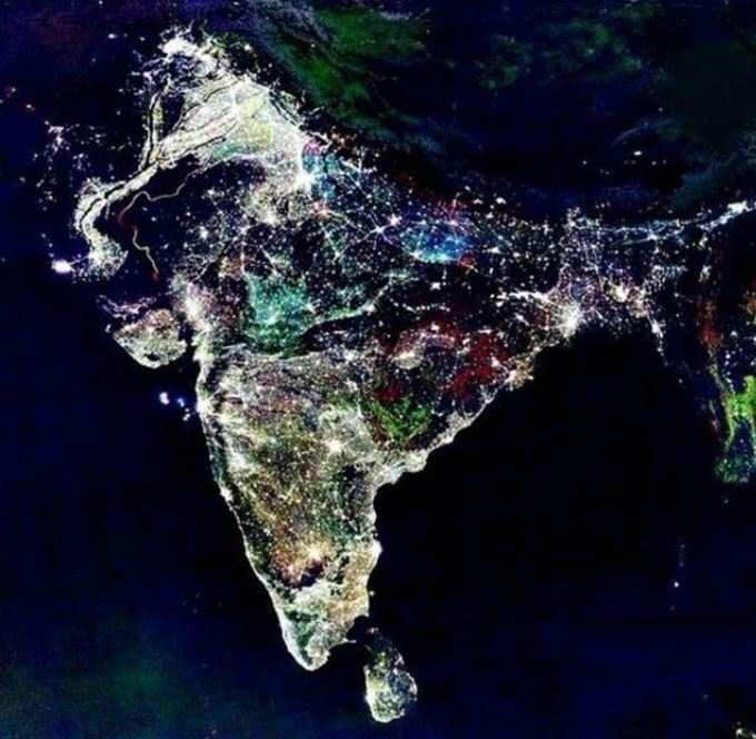 2016માં સ્પેસમાંથી આવું દેખાય છે ભારત