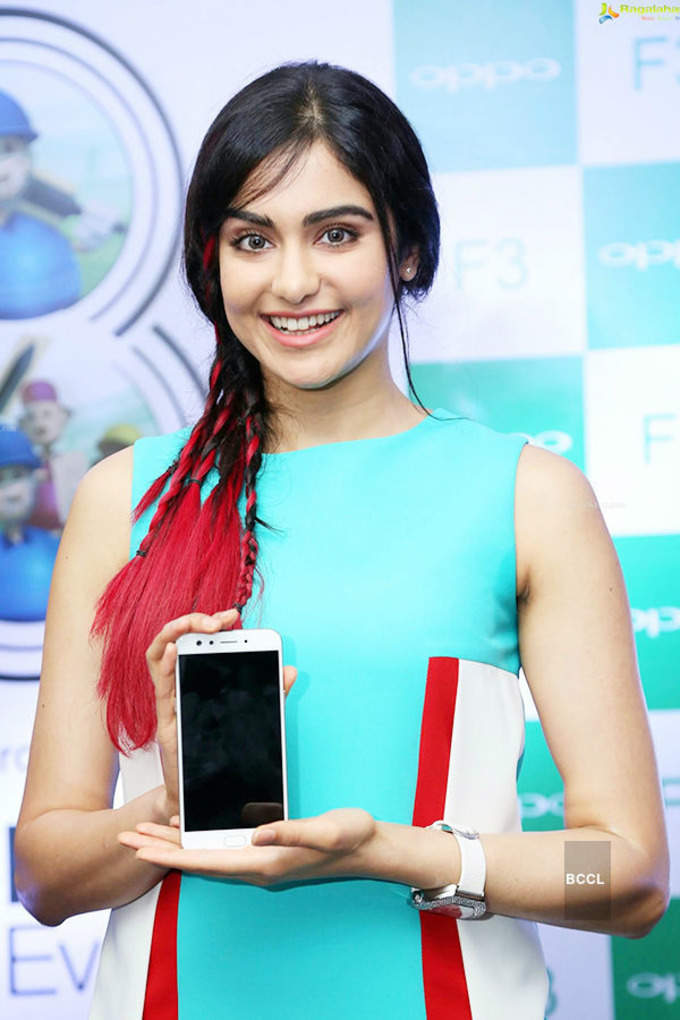 Adah Sharma launches OPPO F3