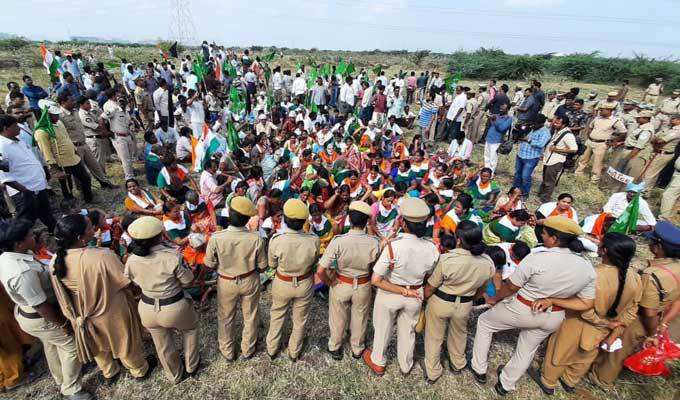 వెల్లువెత్తిన నిరసనలు- అసెంబ్లీ ముట్టడికి రైతుల యత్నం