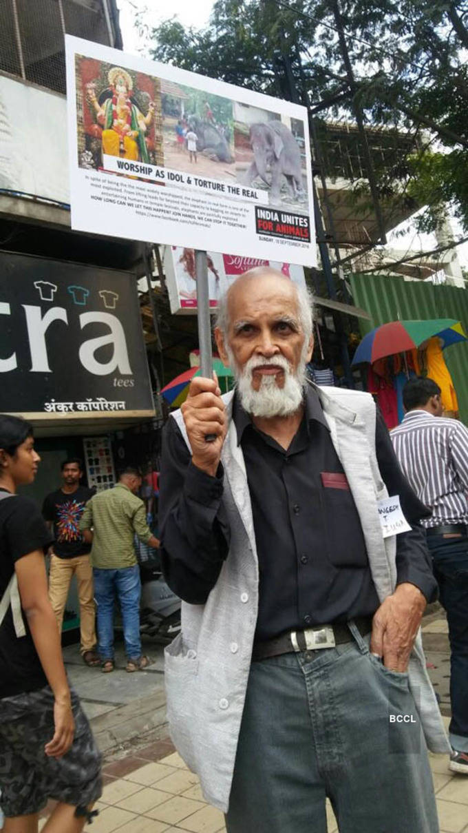 Renowned cartoonist Mangesh Tendulkar dies