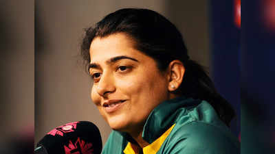 सना मीर पाकिस्तान की महिला टी20 वर्ल्ड कप टीम से बाहर