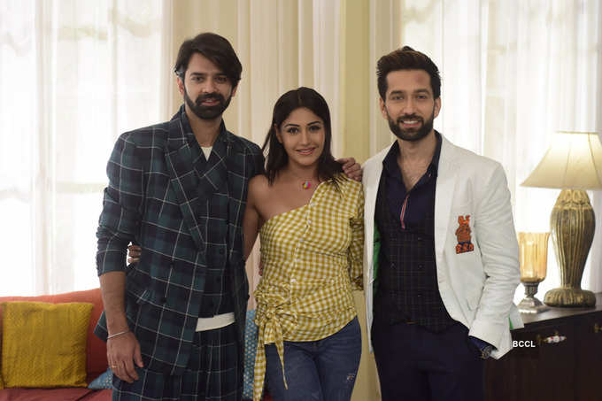 Ishqbaaz: On the sets