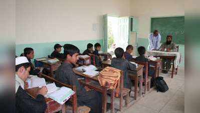 પાકિસ્તાની સ્કૂલોમાં હિન્દુઓ ઠગ છે તેવું ભણાવાય છે