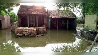 બનાસકાંઠા: થરાદ તાલુકાના 3 ગામોમાંથી હજુ સુધી પૂરના પાણી નથી ઓસર્યા...