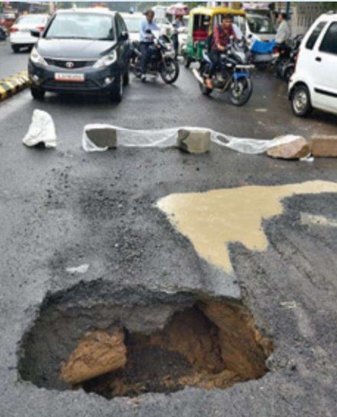 ખરાબ રસ્તાઓના કારણે એક્સિડેન્સિયલ મોતમાં ગુજરાત ભારતમાં 7 ક્રમે
