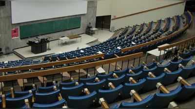 રાજ્યમાં 51 એન્જીનિયરીંગ કોલેજોની તમામ બેઠકો ખાલી: RTI