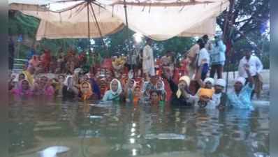 નર્મદા બંધ: ગુજરાતમાં ઉજવણી, MPમાં જળ સત્યાગ્રહ