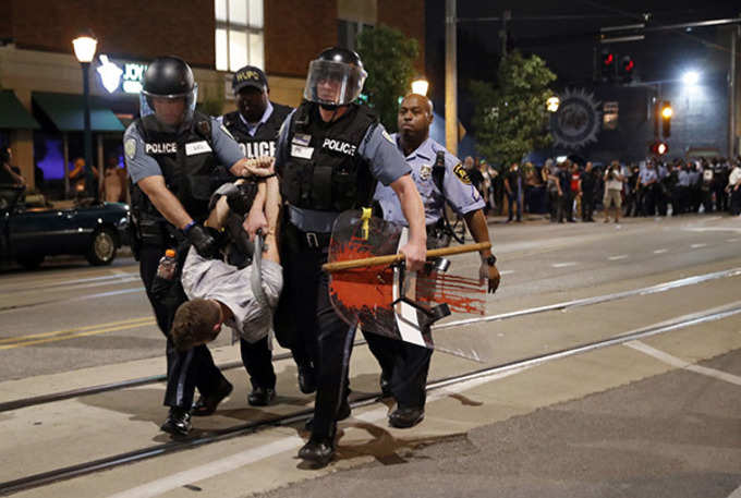 Protest turns violent in St. Louis
