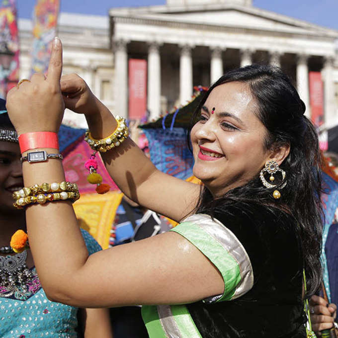 25 Amazing photos from London Diwali Festival
