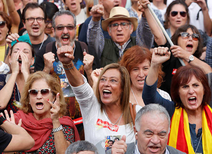 In pics: Catalonia declares independence