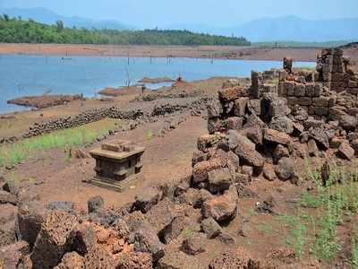 മാജിക്കല്ല; വര്‍ഷത്തിലൊരിക്കല്‍ പ്രത്യക്ഷപ്പെടുന്ന ഒരു ഗ്രാമത്തിന്റെ കഥ