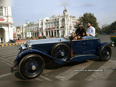 Vintage car rally grabs eyeballs in Delhi 