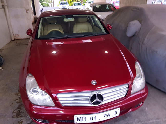ED seizes nine luxury cars belonging to Nirav Modi