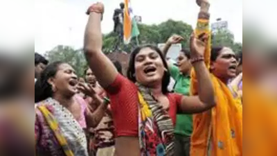 शर्मनाक: पश्चिम बंगाल में नवजात बच्‍चे के साथ किन्‍नरों ने जबरन किया डांस, गिरने से मौत
