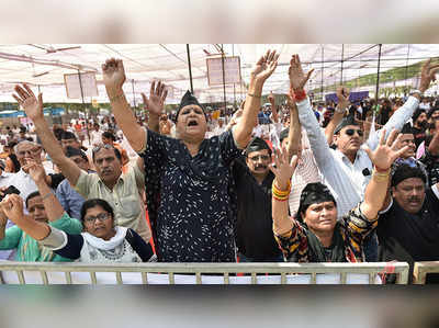 Anna Hazare, traders hold rallies at Ramlila Maidan 