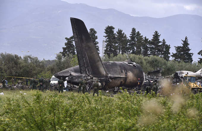 Tragic pictures of military plane crash in Algeria