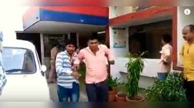 UP: ભારત બંધમાં ધમાલ કરનારાઓને પોલીસ સ્ટેશનમાં મળ્યો પ્રસાદ, Video વાઈરલ
